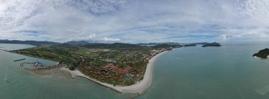 Langkawi 'nin Kent Simgeleri, Plajları ve Turist Çekimleri