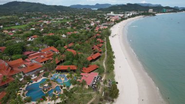 Langkawi 'nin Kent Simgeleri, Plajları ve Turist Çekimleri