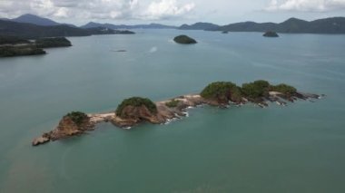 Langkawi 'nin Kent Simgeleri, Plajları ve Turist Çekimleri