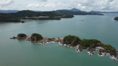 Langkawi 'nin Kent Simgeleri, Plajları ve Turist Çekimleri