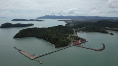 Langkawi 'nin Kent Simgeleri, Plajları ve Turist Çekimleri