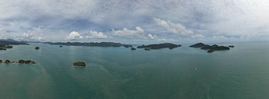 Langkawi 'nin Kent Simgeleri, Plajları ve Turist Çekimleri