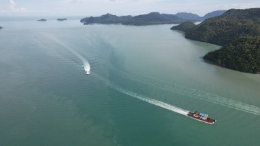 Langkawi 'nin Kent Simgeleri, Plajları ve Turist Çekimleri