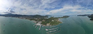 Langkawi 'nin Kent Simgeleri, Plajları ve Turist Çekimleri