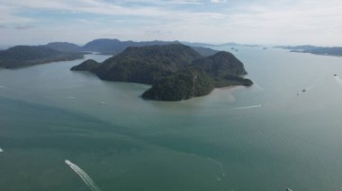 Langkawi 'nin Kent Simgeleri, Plajları ve Turist Çekimleri