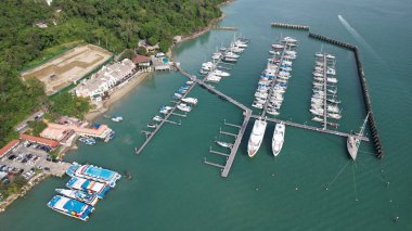 Langkawi 'nin Kent Simgeleri, Plajları ve Turist Çekimleri
