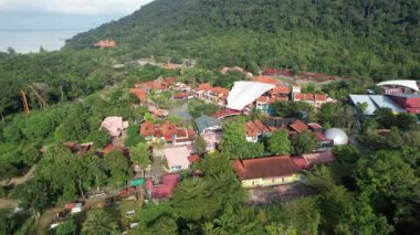 Langkawi 'nin Kent Simgeleri, Plajları ve Turist Çekimleri