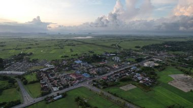 Perlis, Malezya 29 Haziran 2022: Güneşin Doğuşundaki Güzel Kangar Şehri