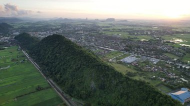 Perlis, Malezya 29 Haziran 2022: Güneşin Doğuşundaki Güzel Kangar Şehri