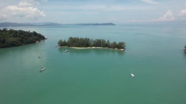 Langkawi, Malezya 24 Haziran 2022: Langkawi 'nin Tarihi Simgeleri, Plajları ve Turist Çekimleri