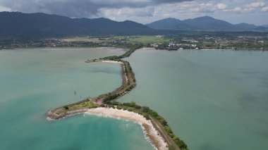 Langkawi 'nin Eşsiz Dalga Kırıcısı