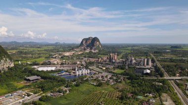 Kireçtaşı Keteri Tepesi ve Çeltik Tarlaları