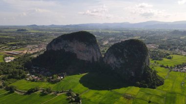 Kireçtaşı Keteri Tepesi ve Çeltik Tarlaları