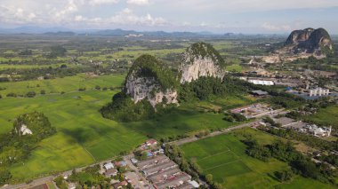 Kireçtaşı Keteri Tepesi ve Çeltik Tarlaları