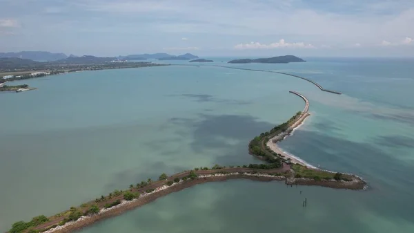 Der Einzigartige Wellenbrecher Von Langkawi — Stockfoto