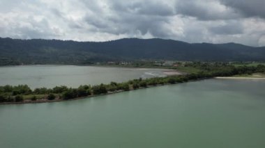 Langkawi 'nin Eşsiz Dalga Kırıcısı