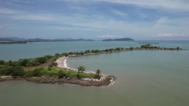 Langkawi 'nin Eşsiz Dalga Kırıcısı