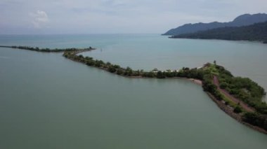 Langkawi 'nin Eşsiz Dalga Kırıcısı