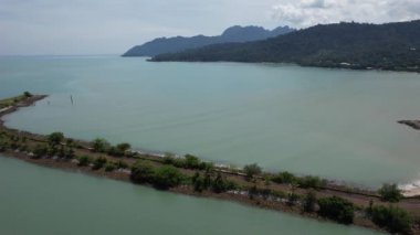 Langkawi 'nin Eşsiz Dalga Kırıcısı