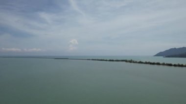 Langkawi 'nin Eşsiz Dalga Kırıcısı