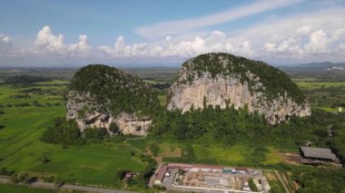 Kireçtaşı Keteri Tepesi ve Çeltik Tarlaları