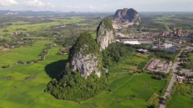Kireçtaşı Keteri Tepesi ve Çeltik Tarlaları