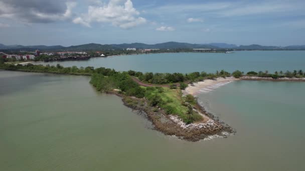 Rompedor Olas Único Langkawi — Vídeos de Stock