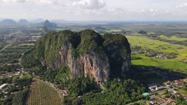Kireçtaşı Keteri Tepesi ve Çeltik Tarlaları