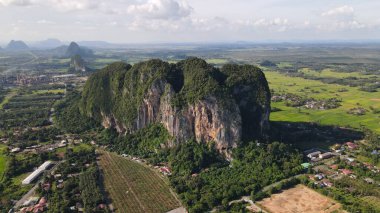 Kireçtaşı Keteri Tepesi ve Çeltik Tarlaları