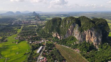 Kireçtaşı Keteri Tepesi ve Çeltik Tarlaları
