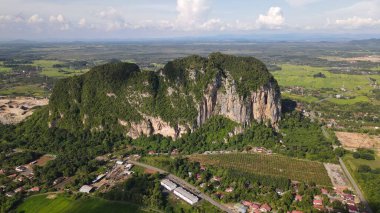 Kireçtaşı Keteri Tepesi ve Çeltik Tarlaları