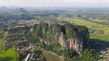 Kireçtaşı Keteri Tepesi ve Çeltik Tarlaları