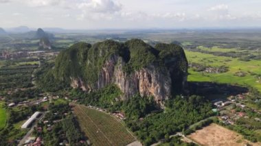 Kireçtaşı Keteri Tepesi ve Çeltik Tarlaları