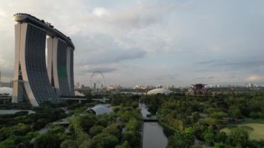 Marina Körfezi, Singapur - 13 Temmuz 2022: Singapur Tarihi Binalar ve Turist Çekimleri