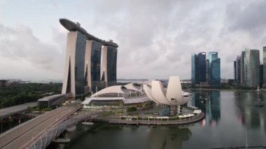 Marina Körfezi, Singapur - 13 Temmuz 2022: Singapur Tarihi Binalar ve Turist Çekimleri