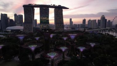 Marina Körfezi, Singapur - 13 Temmuz 2022: Singapur Tarihi Binalar ve Turist Çekimleri