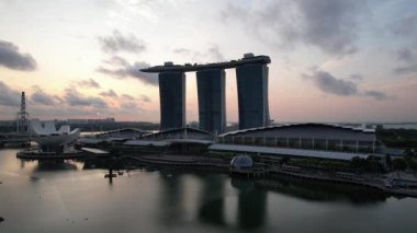 Marina Körfezi, Singapur - 13 Temmuz 2022: Singapur Tarihi Binalar ve Turist Çekimleri