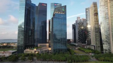 Marina Körfezi, Singapur - 13 Temmuz 2022: Singapur Tarihi Binalar ve Turist Çekimleri