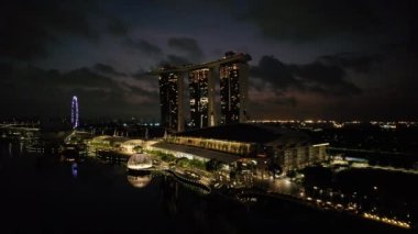 Marina Körfezi, Singapur - 13 Temmuz 2022: Singapur Tarihi Binalar ve Turist Çekimleri