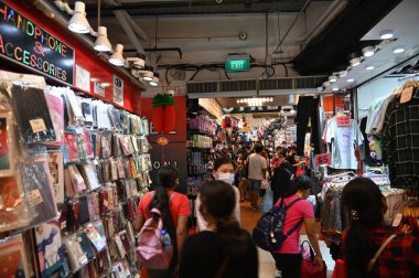 Singapur Şehri, Singapur - 16 Temmuz 2022: Bugis Sokakları, Orchard ve Çin Mahallesi