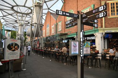 Marina Körfezi, Singapur - 13 Temmuz 2022: Singapur Tarihi Binalar ve Turist Çekimleri