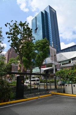 Marina Körfezi, Singapur - 17 Temmuz 2022 Lüks Gemi Limanı 'nın yanaştığı Marina Körfezi Seyahat Merkezi Terminali