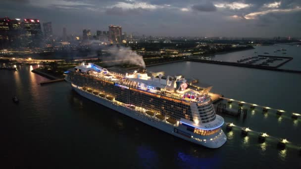 Marina Bay Singapore July 2022 Marina Bay Cruise Centre Terminal — Stock video