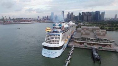Marina Körfezi, Singapur - 13 Temmuz 2022: Singapur Tarihi Binalar ve Turist Çekimleri