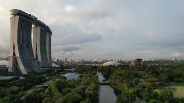 Marina Körfezi, Singapur - 13 Temmuz 2022: Singapur Tarihi Binalar ve Turist Çekimleri