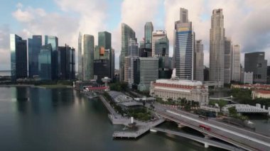 Marina Körfezi, Singapur - 13 Temmuz 2022: Singapur Tarihi Binalar ve Turist Çekimleri