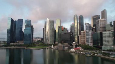 Marina Körfezi, Singapur - 13 Temmuz 2022: Singapur Tarihi Binalar ve Turist Çekimleri