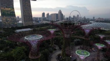 Marina Körfezi, Singapur - 13 Temmuz 2022: Singapur Tarihi Binalar ve Turist Çekimleri
