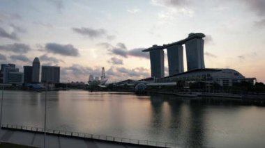 Marina Körfezi, Singapur - 13 Temmuz 2022: Singapur Tarihi Binalar ve Turist Çekimleri