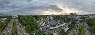 Kuching, Malezya - 1 Ağustos 2022: Geleneksel Kuching Festivali Sokak Fuarı